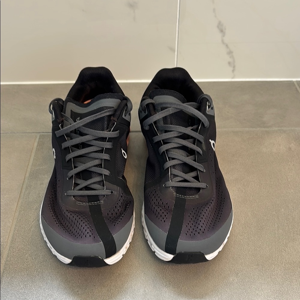 On Running - Cloudflow Women’s sneakers